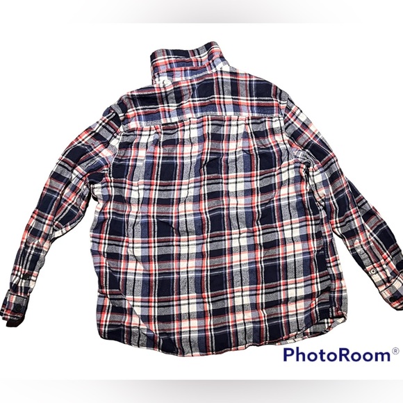 ♥️⭐️Tilley Plaid Button Down - Picture 2 of 4